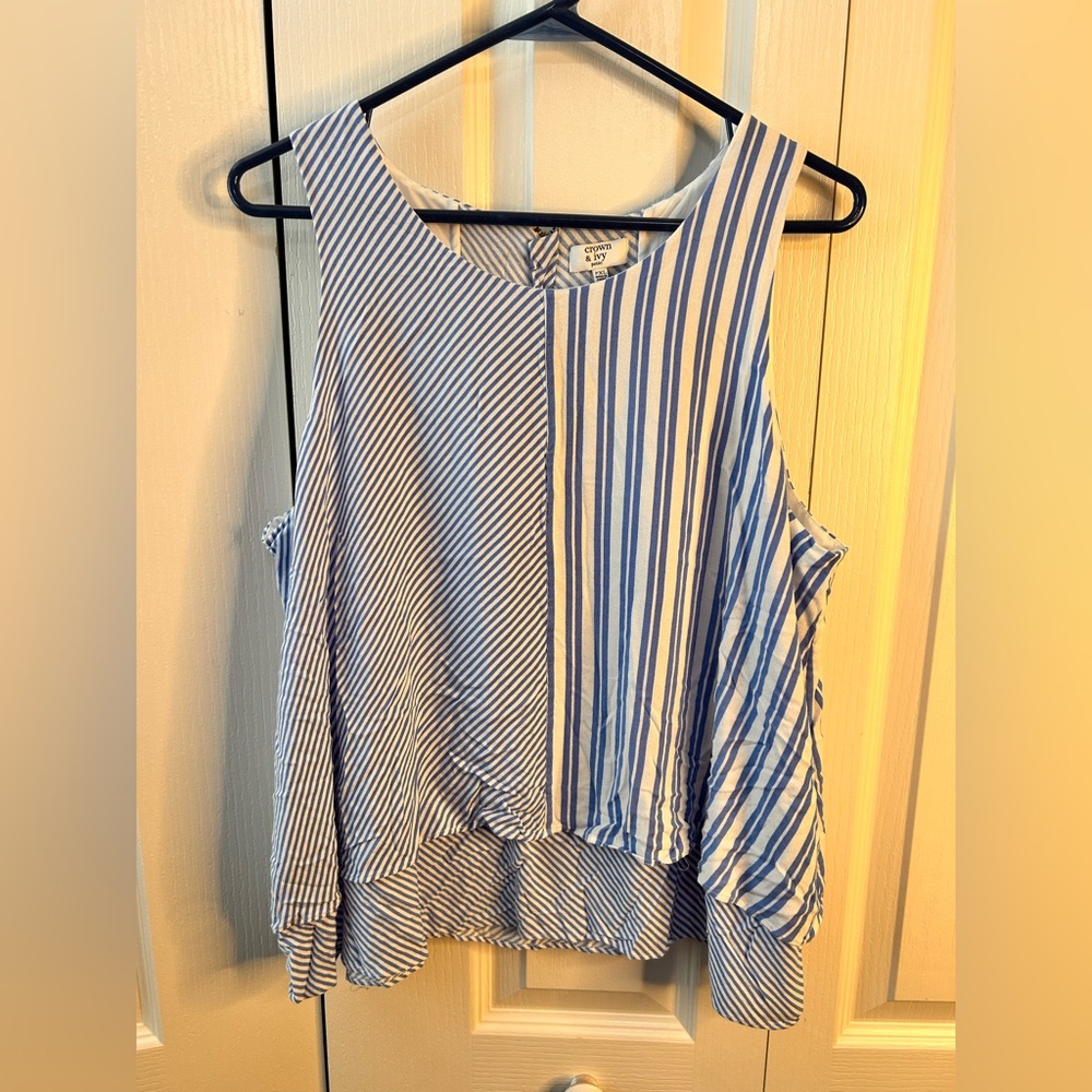 Crown And Ivy Women’s Navy White Striped Sleeveless‎ Top Nautical Size XLP